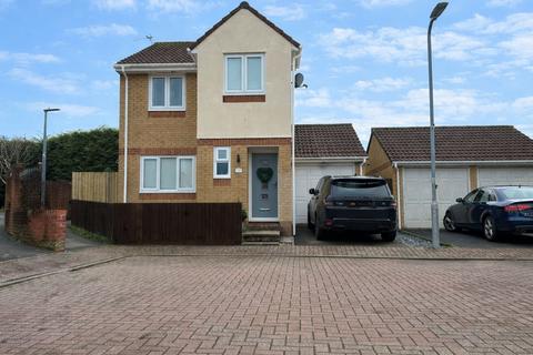 3 bedroom detached house for sale, Thistle Close, Barry, CF62