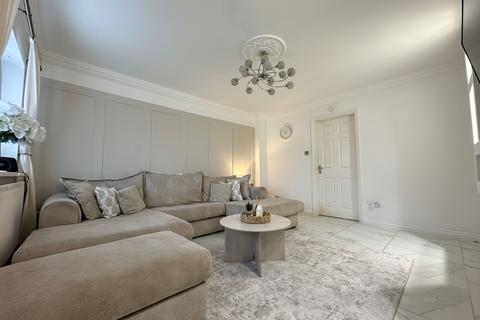 3 bedroom detached house for sale, Thistle Close, Barry, CF62