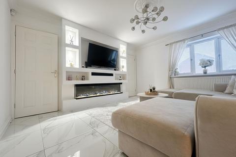 3 bedroom detached house for sale, Thistle Close, Barry, CF62