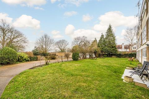 2 bedroom maisonette for sale, Blandford Road, Teddington TW11