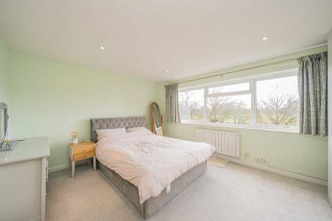 2 bedroom maisonette for sale, Blandford Road, Teddington TW11