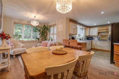 4 bedroom detached house for sale, Oxclose Park Gardens, Halfway, Sheffield, S20