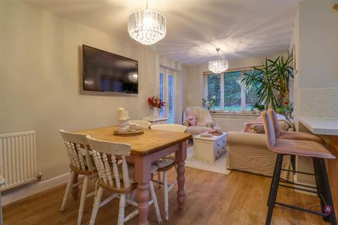 4 bedroom detached house for sale, Oxclose Park Gardens, Halfway, Sheffield, S20