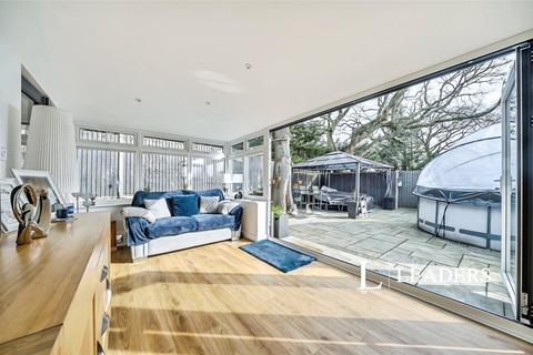 3 bedroom end of terrace house for sale, Hinkler Road, Southampton, Hampshire