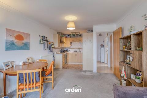undefined, Warwick Road, Westley Heights, B92