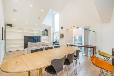 undefined, Central Avenue, London SW6