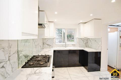 undefined, 89 Hughenden Avenue, High Wycombe, Backinghamshire, HP13