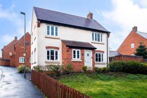 3 bedroom detached house for sale - Hope Way, Church Gresley, Swadlincote