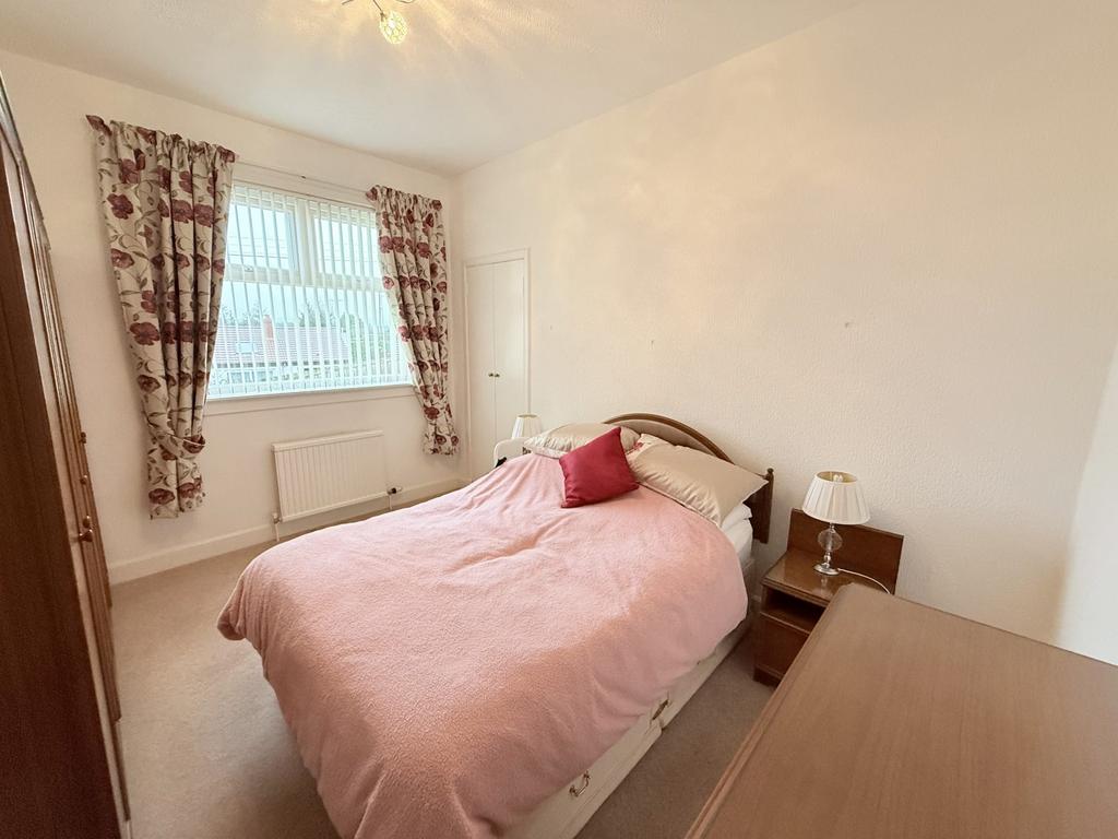 307 Annan Road, Dumfries DG1 3 JB - Braidwoods Soli