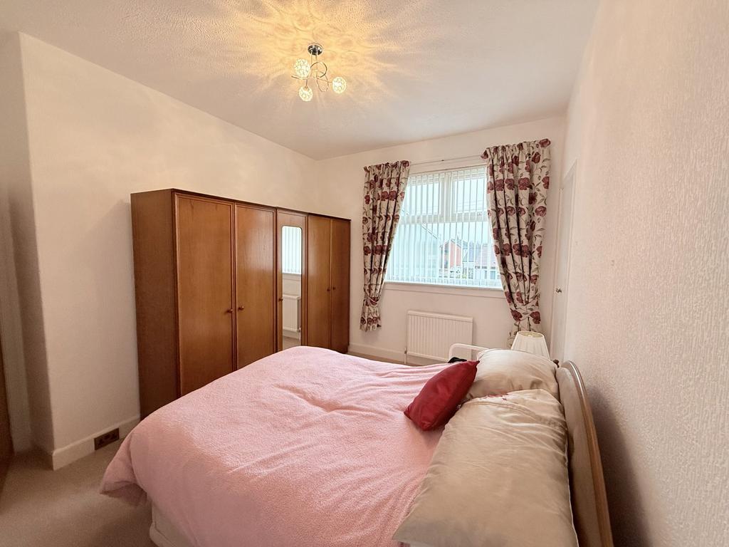307 Annan Road, Dumfries DG1 3 JB - Braidwoods Soli
