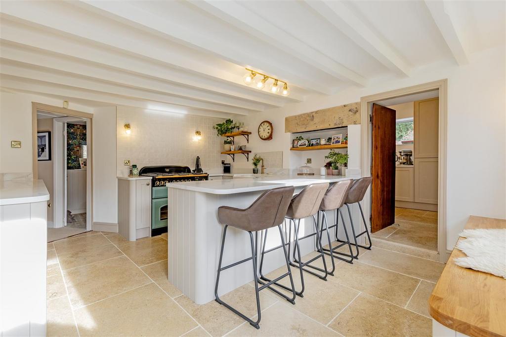 Kitchen-2.jpg