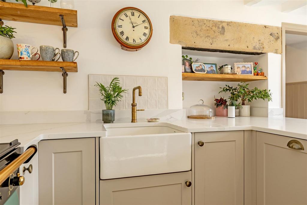 Kitchen-4.jpg