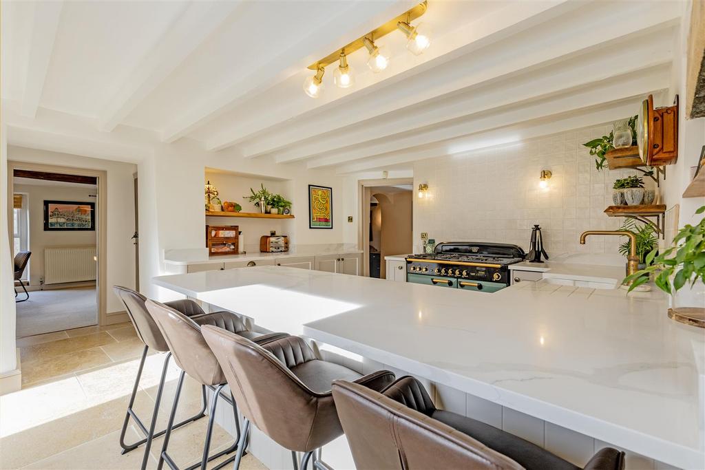 Kitchen-5.jpg