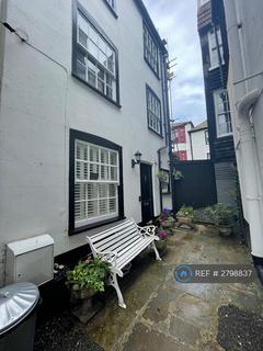 2 bedroom detached house to rent, East Parade, Hastings, TN34
