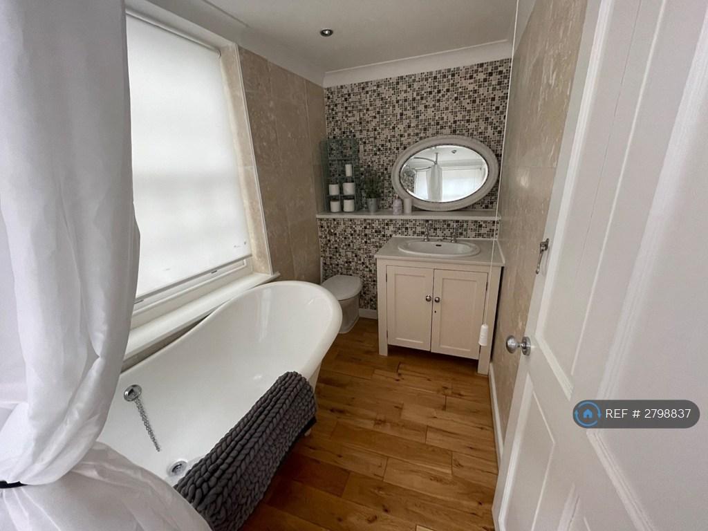 Top Floor Bathroom