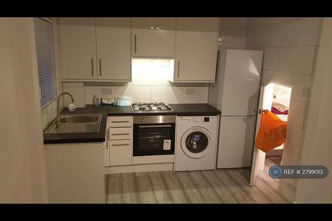 undefined, Colliers Wood, Colliers Wood, SW19