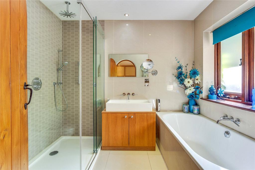 Primary Ensuite