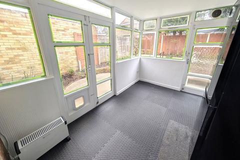 3 bedroom semi-detached house to rent, Milton Road, Addlestone KT15