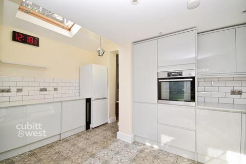undefined, Chaldon Road, Caterham CR3