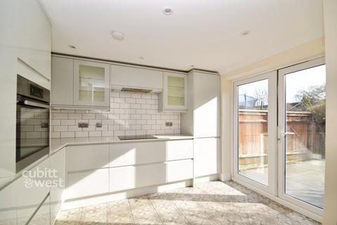 undefined, Chaldon Road, Caterham CR3