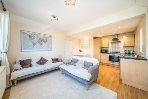 3 bedroom flat for sale, Ashbourne Road, Mitcham CR4