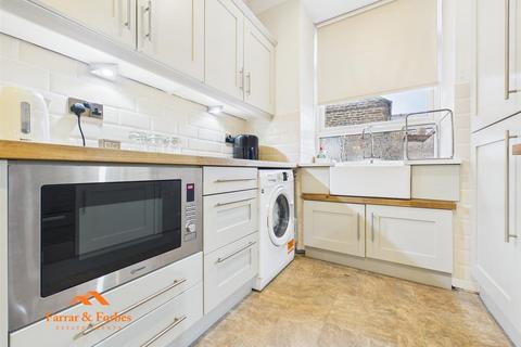 3 bedroom terraced house for sale, Keighley Road, Colne BB8