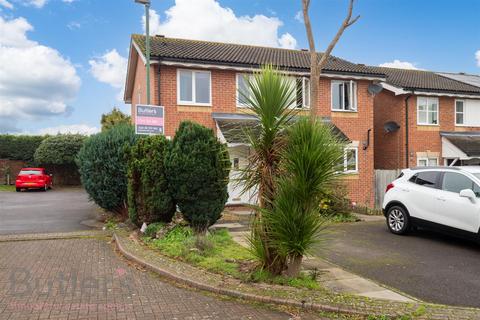 undefined, Chelmsford Close, Sutton