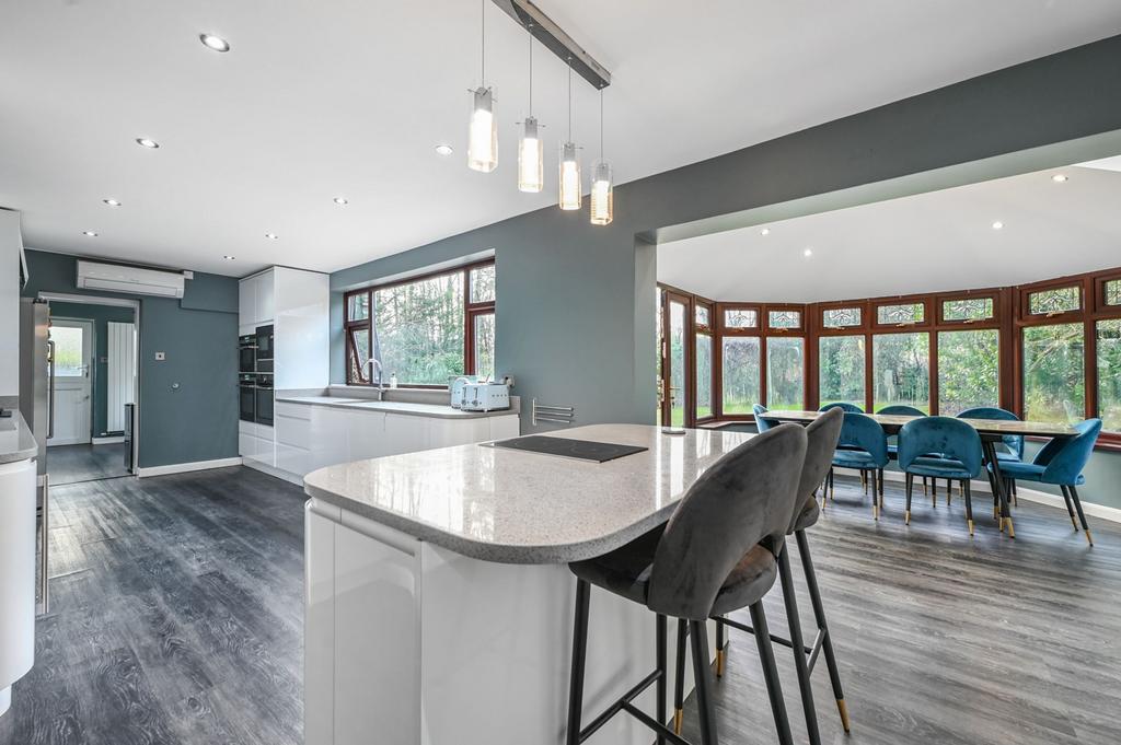 Kitchen / Dining Room