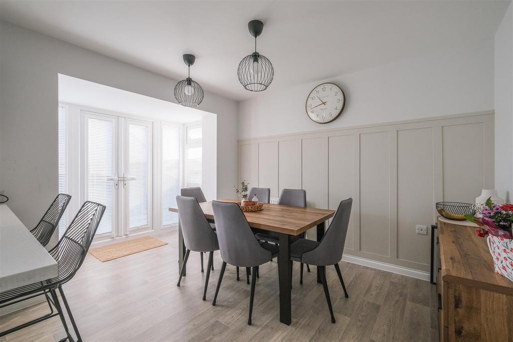 Kitchen Diner