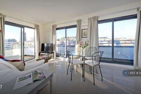 2 bedroom flat to rent, Pound Court, Fulham Broadway, SW6
