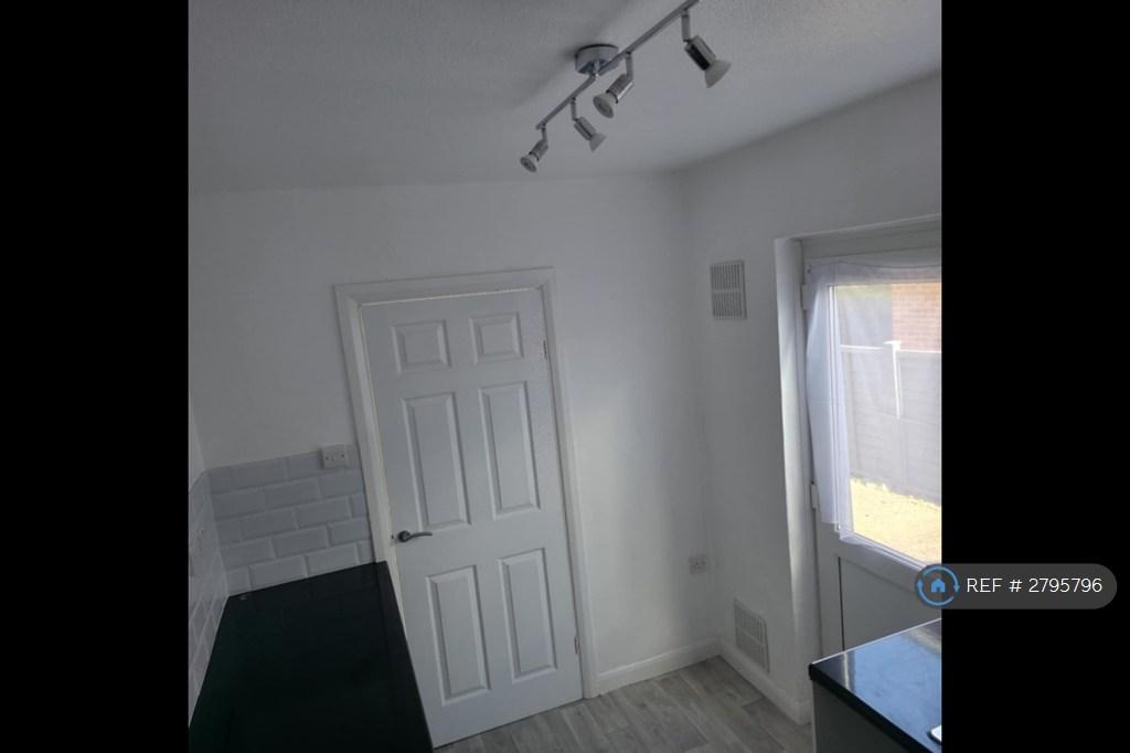Kitchen Side Door To Driveway