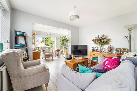 undefined, Grosvenor Road, Epsom
