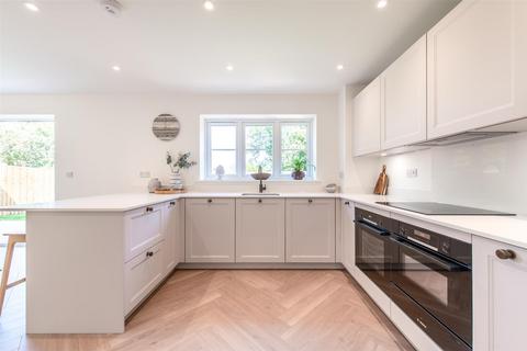 undefined, St. Katharine's Place, Rainham, Rainham