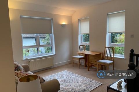 1 bedroom flat to rent, Netheravon Road South, London, W4