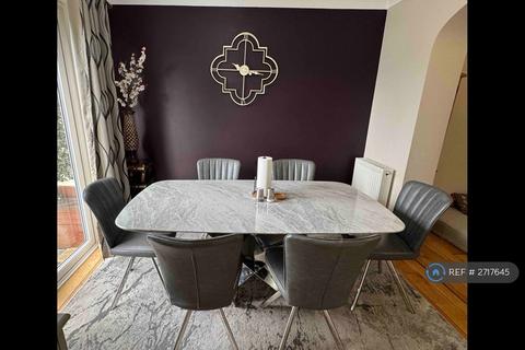 3 bedroom end of terrace house to rent, Chudleigh Way, Ruislip, HA4
