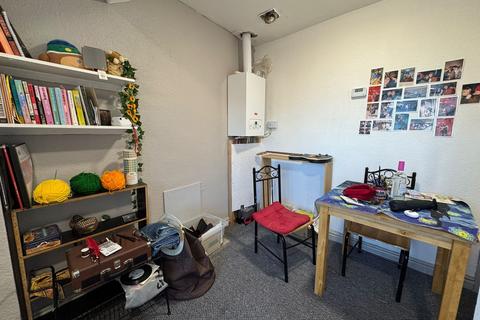 1 bedroom apartment to rent, 9 The Crescent, Leeds LS6