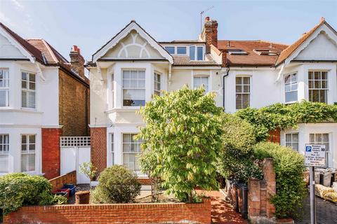 Hadley Gardens Chiswick