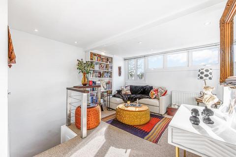 1 bedroom apartment to rent, Hadley Gardens Chiswick