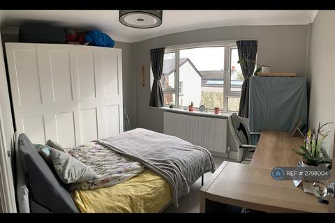 undefined, Heathshott, Richmond, TW10