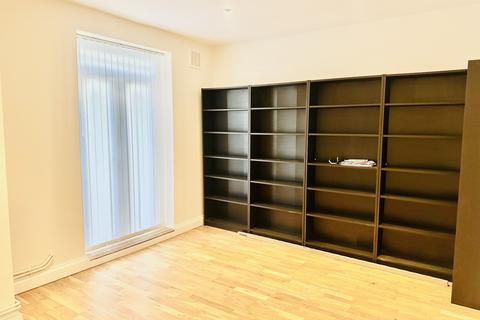 1 bedroom apartment to rent, Curwen Road, London, W12 9