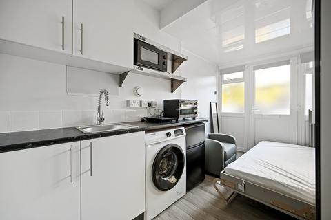 undefined, Norseman Way, Greenford, UB6