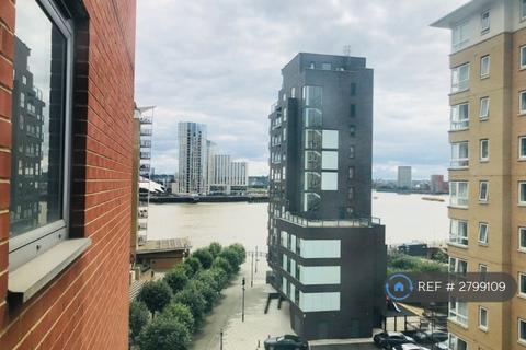 Newport Avenue, London, E14
