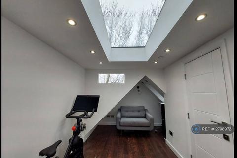 5 bedroom terraced house to rent, Greenland Quay, London, SE16