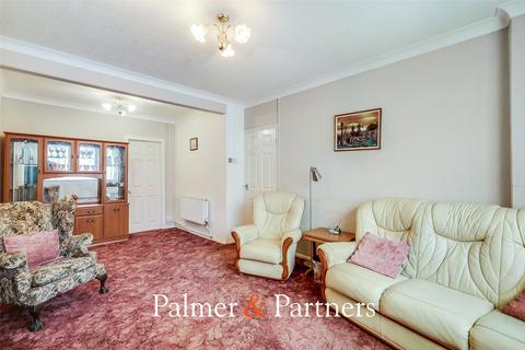 3 bedroom semi-detached house for sale, Hillside Grove, Essex CM2