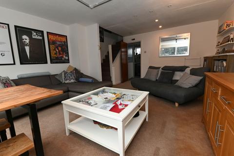undefined, Stoneacre Court, Swinton, M27