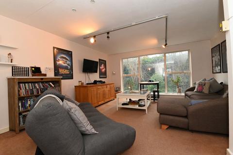 undefined, Stoneacre Court, Swinton, M27