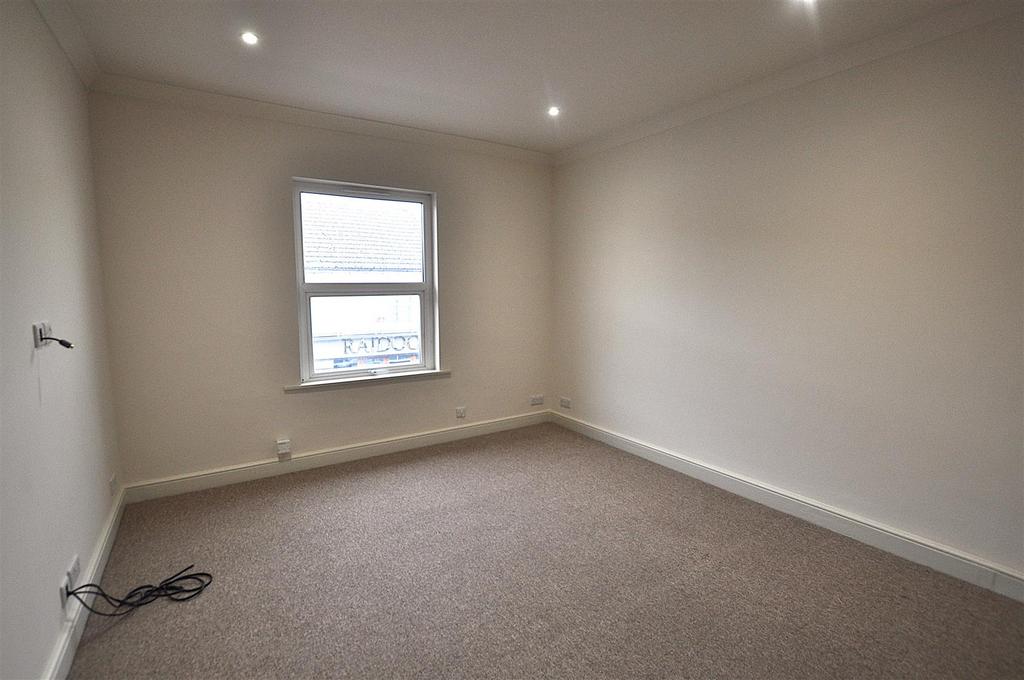Lounge 2.JPG