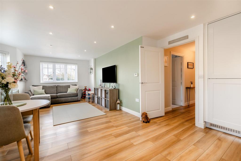 8679563-interior09.jpg