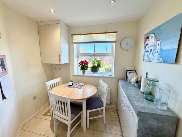 14 Lily Walk Kitchen2.jpg