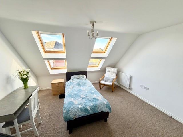 14 Lily Walk Bedroom One2.jpg
